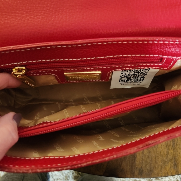 NWT ARCADIA ITALY PATENT LEATHER LAILA HANDBAG CROSSBOY OR SHOULDER CHAIN STRAP - Picture 8 of 15